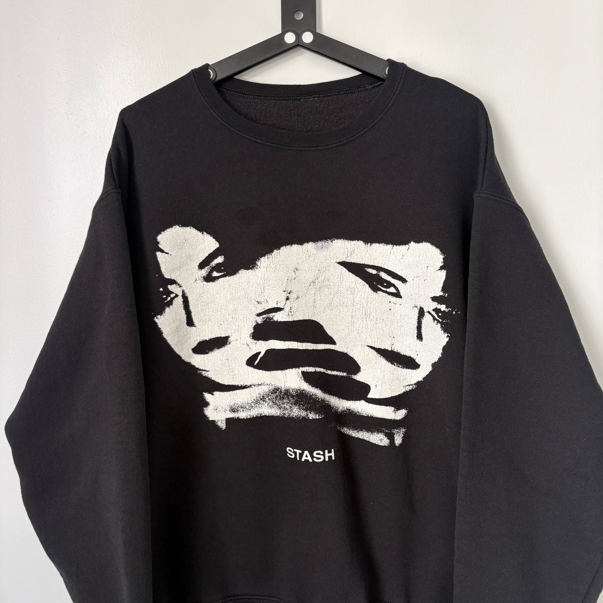 Flow Sweatshirt (Size Medium)