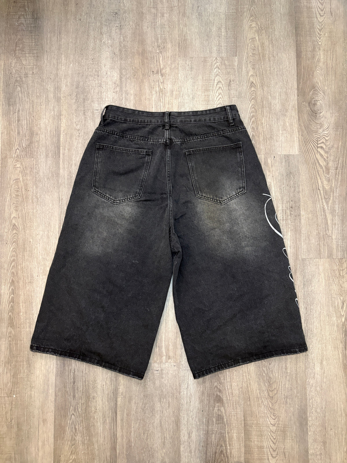 Line Jorts (Size 32)