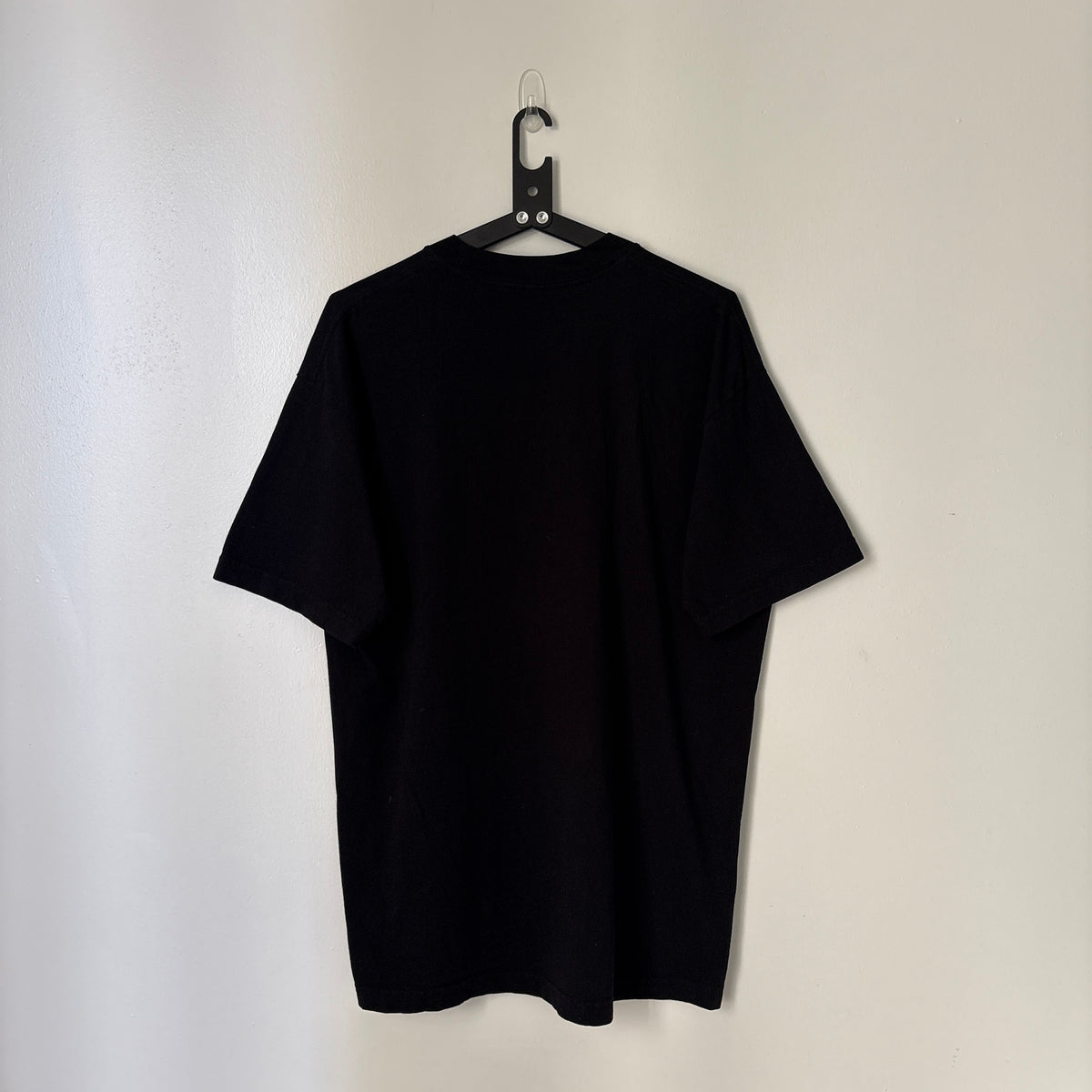 Vang Tee (Size M/L)